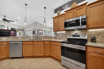 5606 Silver Oak Drive, Fort Pierce, FL 34982 - Photo 9