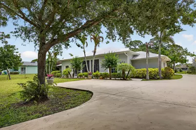 5606 Silver Oak Drive, Fort Pierce, FL 34982 - Photo 3