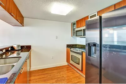1800 N Bayshore Drive #1610, Miami, FL 33132 - Photo 5