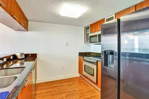 1800 N Bayshore Dr, Miami, FL 33132 - Photo 5