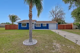 2055 SE West Dunbrooke Cir, Port Saint Lucie, FL 34952 - Photo 1