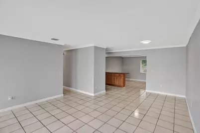 7200 W 14th Avenue, Hialeah, FL 33014 - Photo 5