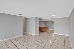 7200 W 14th Ave, Hialeah, FL 33014 - Photo 5