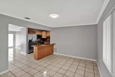 7200 W 14th Avenue, Hialeah, FL 33014 - Photo 17