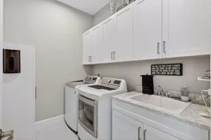 2341 SE Canopy Cove Ln, Port Saint Lucie, FL 34984 - Photo 31