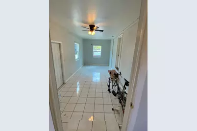 9192 Sunrise Drive, West Palm Beach, FL 33403 - Photo 11