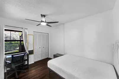 2698 N Nob Hill Road, Sunrise, FL 33322 - Photo 11