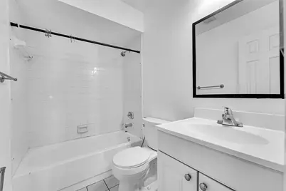 2698 N Nob Hill Road, Sunrise, FL 33322 - Photo 9