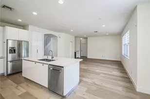 19364 S Whitewater Ave, Weston, FL 33332 - Photo 11