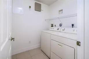 19364 S Whitewater Ave, Weston, FL 33332 - Photo 21