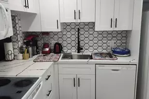 3140 Holiday Springs Blvd, Margate, FL 33063 - Photo 3