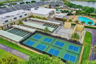 103 Oxford 400, West Palm Beach, FL 33417 - Photo 13
