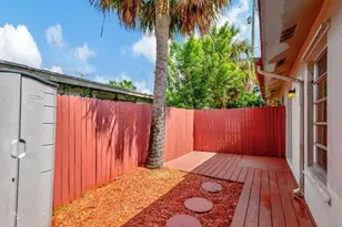 614 Holly Dr, Palm Beach Gardens, FL 33410 - Photo 17