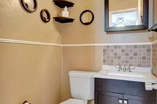 614 Holly Dr, Palm Beach Gardens, FL 33410 - Photo 11