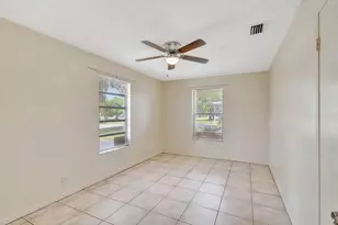 614 Holly Dr, Palm Beach Gardens, FL 33410 - Photo 13