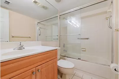 109 Lake Emerald Drive, Oakland Park, FL 33309 - Photo 17