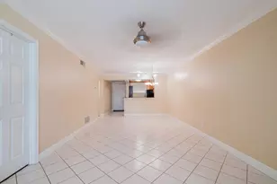 109 Lake Emerald Dr, Oakland Park, FL 33309 - Photo 11