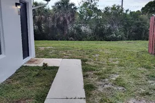 614 Holly Dr, Palm Beach Gardens, FL 33410 - Photo 5
