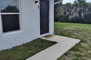 614 Holly Dr, Palm Beach Gardens, FL 33410 - Photo 3