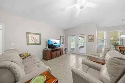 4370 9th Manor SW, Vero Beach, FL 32968 - Photo 11