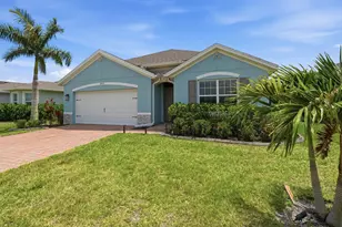 8909 Cascade Price Cir, North Fort Myers, FL 33917 - Photo 5