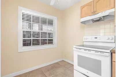 230 Conniston Road, West Palm Beach, FL  - Photo 15