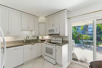 1850 SE 7th Street #B, Pompano Beach, FL 33060 - Photo 11