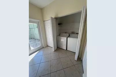211 E Thatch Palm Circle, Jupiter, FL 33458 - Photo 7