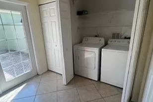 211 E Thatch Palm Cir, Jupiter, FL 33458 - Photo 7