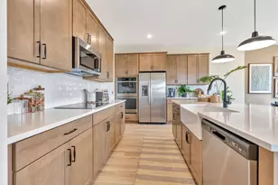 181 SE Birch Ter, Stuart, FL 34997 - Photo 5