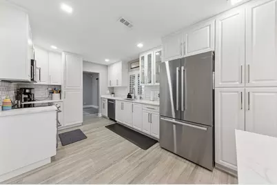 282 NE 27th Court, Boca Raton, FL 33431 - Photo 3