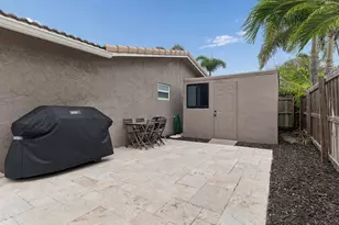 282 NE 27th Ct, Boca Raton, FL 33431 - Photo 23