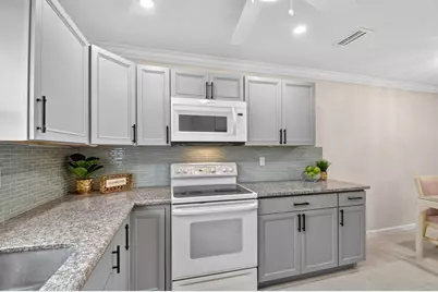 2787 Dudley Dr #Apt D, West Palm Beach, FL 33415 - Photo 9