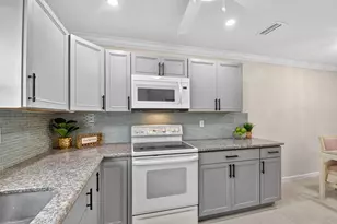 2787 Dudley Dr, West Palm Beach, FL 33415 - Photo 9