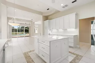 2534 SW Manor Hill Dr, Palm City, FL 34990 - Photo 7