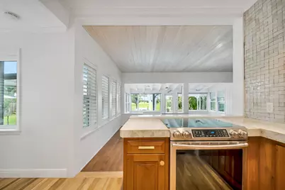 1408 N Lakeside Drive, Lake Worth Beach, FL 33460 - Photo 13