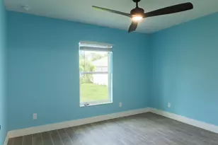 2581 SE Dogwood Ave, Port Saint Lucie, FL 34952 - Photo 11