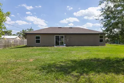 2581 SE Dogwood Avenue, Port Saint Lucie, FL 34952 - Photo 15