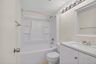 660 Horizon W, Boynton Beach, FL 33435 - Photo 15