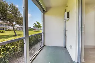 660 Horizon W, Boynton Beach, FL 33435 - Photo 23