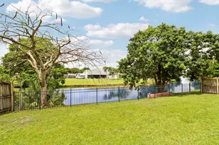 144 Bilbao St, Royal Palm Beach, FL 33411 - Photo 5