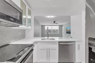 4025 N Federal Hwy N, Oakland Park, FL 33308 - Photo 13