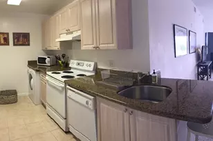 2040 Greenview Shores Blvd, Wellington, FL 33414 - Photo 11
