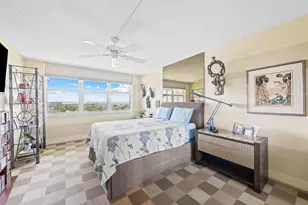 3510 Oaks Way, Pompano Beach, FL 33069 - Photo 9