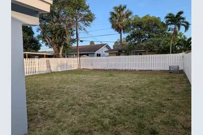 2990 NW 7th Court, Fort Lauderdale, FL 33311 - Photo 3