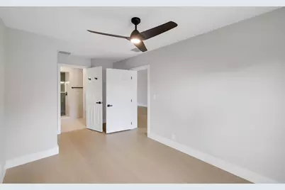 275 NE 16th Street, Delray Beach, FL 33444 - Photo 15
