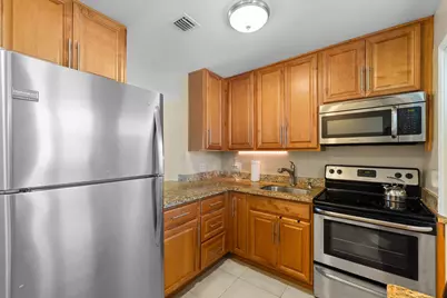2701 NE 1st Street #106, Pompano Beach, FL 33062 - Photo 9