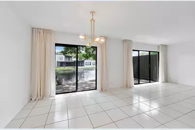9717 N New River Canal Road #409, Plantation, FL 33324 - Photo 9