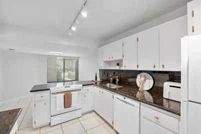 9717 N New River Canal Road #409, Plantation, FL 33324 - Photo 17