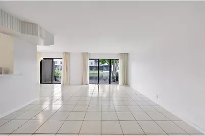 9717 N New River Canal Road #409, Plantation, FL 33324 - Photo 5